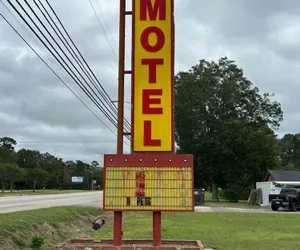 Photo 2 - Walkers Inn by Hotel O Dothan US 84