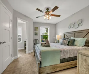 Photo 2 - Golf Club Lane