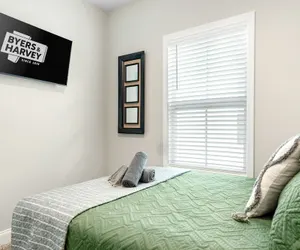 Photo 5 - Adam's Downtown Retreat w/ Rooftop Access