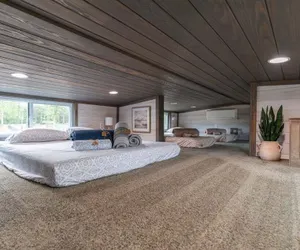 Photo 4 - Salt & Pepper