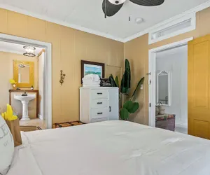 Photo 5 - The Old Carrabelle Hotel