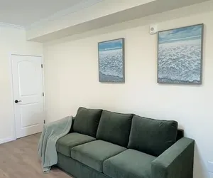 Photo 3 - Bright Pasadena Getaway w Patio Near Old Town