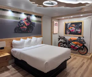 Photo 5 - Motorcycle Inn