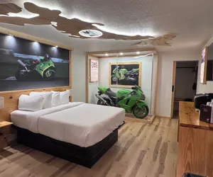 Photo 4 - Motorcycle Inn