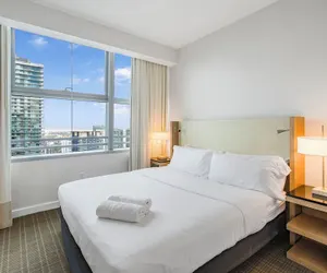 Photo 5 - Prime Location - Walk to City Centre