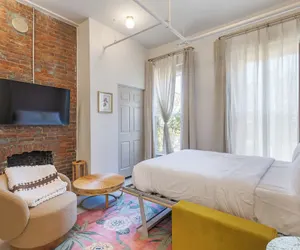 Photo 3 - The Duke Hotel