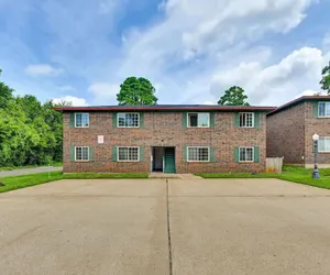 Photo 4 - The Homestead Luxury-cozy 2BR Apartments Near SFA