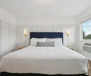 Photo 5 - Lakelyn Lodge