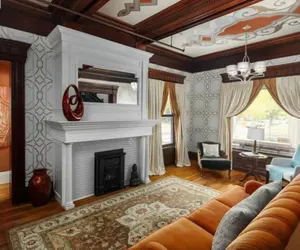 Photo 2 - New Victorian Mansion Bed & Breakfast