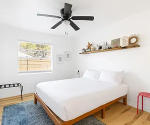 Photo 3 - Pet Friendly Crystal River Retreat