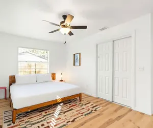 Photo 4 - Pet Friendly Crystal River Retreat