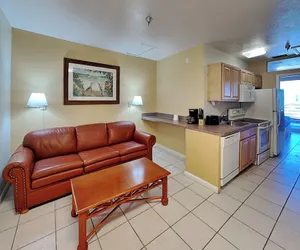 Photo 4 - Harbour Beach Resort 103