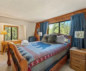 Photo 2 - The Mountain Treehouse