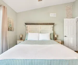 Photo 4 - Captivating Views, Amazing Design and Lake Living