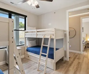 Photo 5 - Lakefront Topsider Condo w/ Boat Slip, 2 Pools & Large Deck