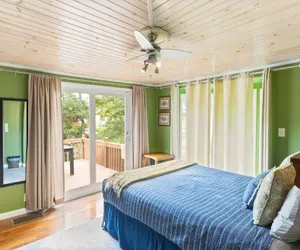 Photo 5 - Lakefront Oasis With Skylights & Covered Boat Slip For Extra Adventure