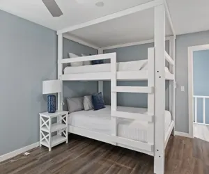 Photo 5 - Our Cove Retreat - Perfect for Wave-free Swimming, Tanning & Prime Location Fun!