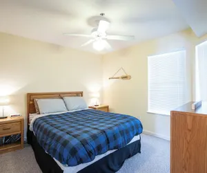 Photo 4 - Amazing Lake Views With Pool, Loft, & Balcony