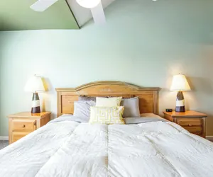 Photo 3 - Amazing Lake Views With Pool, Loft, & Balcony