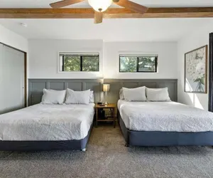 Photo 5 - Lakefront Home at the 10mm With Dock Slip & Bar