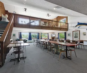 Photo 5 - Lakefront Couple Retreat Near Hot Spots and Dining