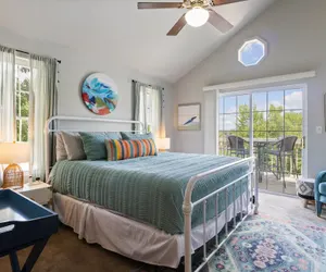 Photo 3 - Perfect for Bachelor-bachelorettes & Friend Groups!