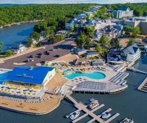 Photo 2 - Great Location, Margaritaville Amenities & Hot Tub