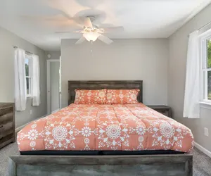 Photo 4 - New! 2 Homes-firepit, Hot Tub, Huge Yard and Dock