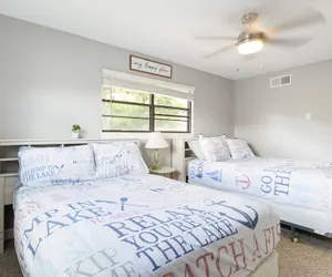 Photo 4 - Spacious, Central Location, Fire Pit, Boat Slip