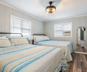 Photo 4 - Perfect Family House in Osage Beach With Expansive Deck, Private Dock, & Boat Slip