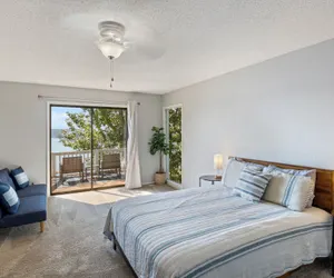 Photo 4 - Amazing Views Close to the Strip - Private Dock!