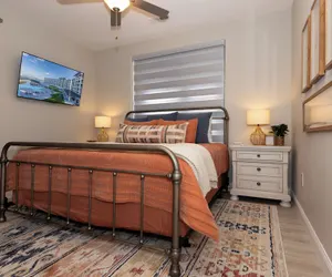 Photo 4 - Topsider Condo w/ Stunning Lake Views, Shuffleboard & King Beds