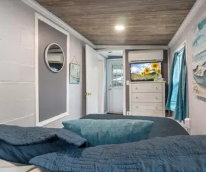 Photo 4 - Lakefront Fishing Retreat w/ Dock, Hot Tub & Deck Views