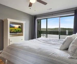 Photo 4 - Spacious Pet-friendly Lakeview Condo w/ Boat Slip & Pools