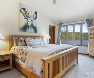 Photo 5 - Spacious, Quiet & Great Cove, Nearby Attractions, Private Dock, Fireplace, Expansive Deck