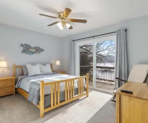 Photo 4 - Expansive Deck, Beautiful Views, Private Dock & Boat Slip