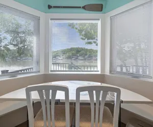 Photo 3 - Private Dock, Bunkhouse, Firepit & Kayaks at Mm45