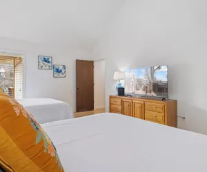 Photo 3 - Lakefront Home w/ Modern Upgrades, Private Dock & Boat Slip