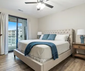 Photo 5 - Family-fun Lakeside Luxury at Topsider in Osage w/ 2 Pools, Prime Views Pack N' Play & Games