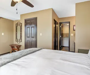 Photo 5 - Stunning Views, Inviting Pools, and Endless Fun!