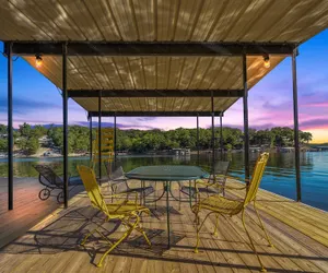 Photo 2 - Firepit, Kayaks, Paddle Board, Lake Views, Great Location