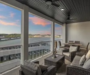 Photo 2 - Amazing Top Floor Condo at Topsider Resort Community
