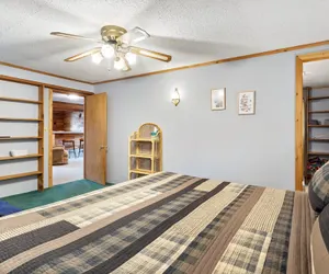 Photo 5 - Stunning Lake View On A Nice & Quiet Relaxing Home