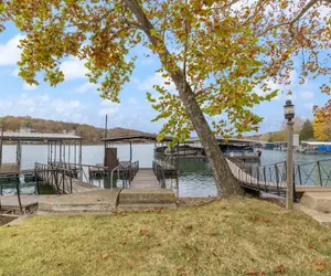 Photo 2 - Stunning Lake View On A Nice & Quiet Relaxing Home