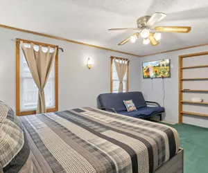 Photo 4 - Stunning Lake View On A Nice & Quiet Relaxing Home