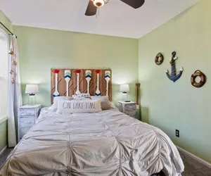 Photo 3 - Lakefront Condo w/ Screened Patio, 3 Pools, Boat Slip in Osage Beach