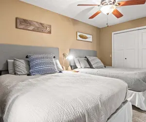 Photo 5 - New! Deep Cove With Kayaks-paddle Board-fire Pit