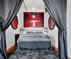 Photo 2 - Beautiful 'rose Themed' Loft Near Downtown Detroit 1 Bedroom Apts