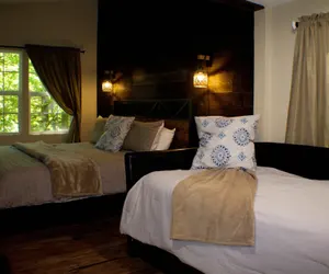 Photo 4 - Scenic Solitude 3 Bedroom Cabin