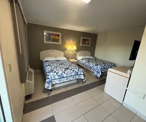 Photo 5 - American Inn